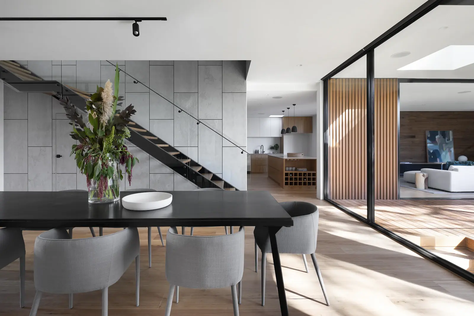 Interior rezidențial contemporan, imagine ilustrativă